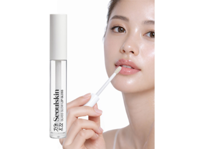 Seoulskin Glass Glow Lip Gloss applicator and lips